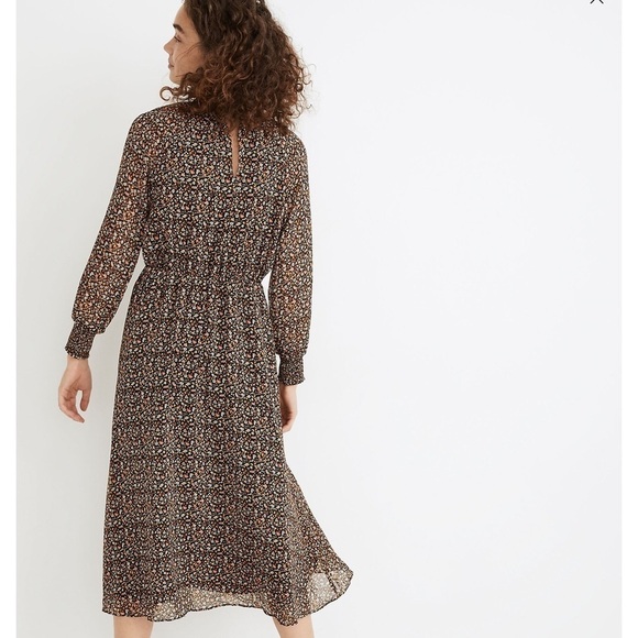 Madewell (Re)sourced Georgette Smocked Midi Dress in Folktale Paisley Size XS - Picture 4 of 14
